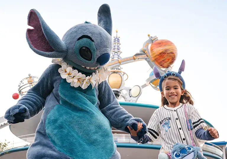 Child with Stitch