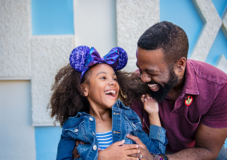 father daughter disney it's a small world