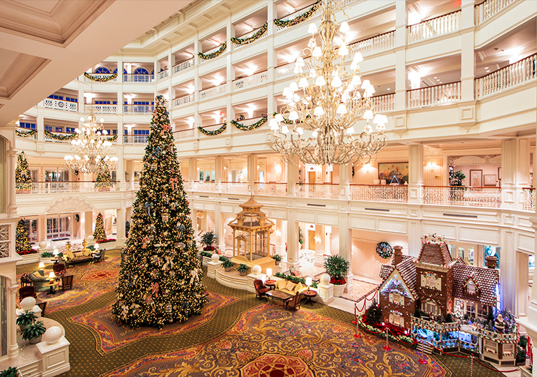 Disney Holiday Grande Floridian Hotel Decorations