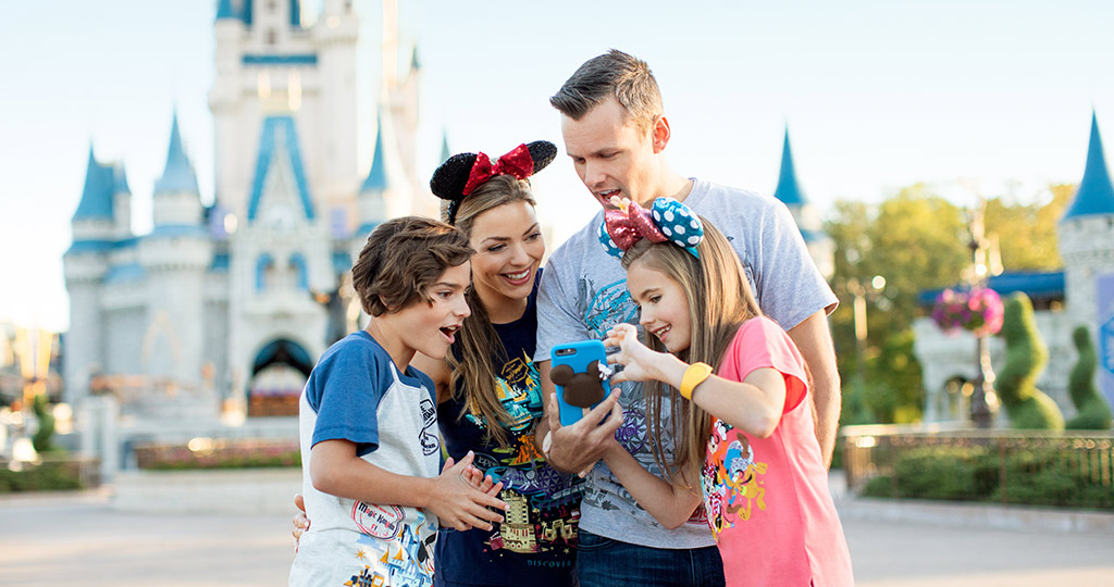Planning a Disneyland Park Family Vacation