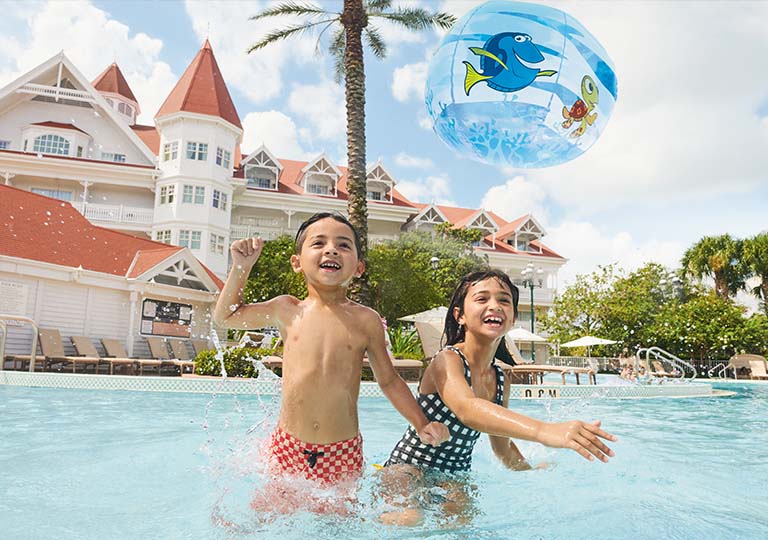 Kids playing in pool at Beach Club