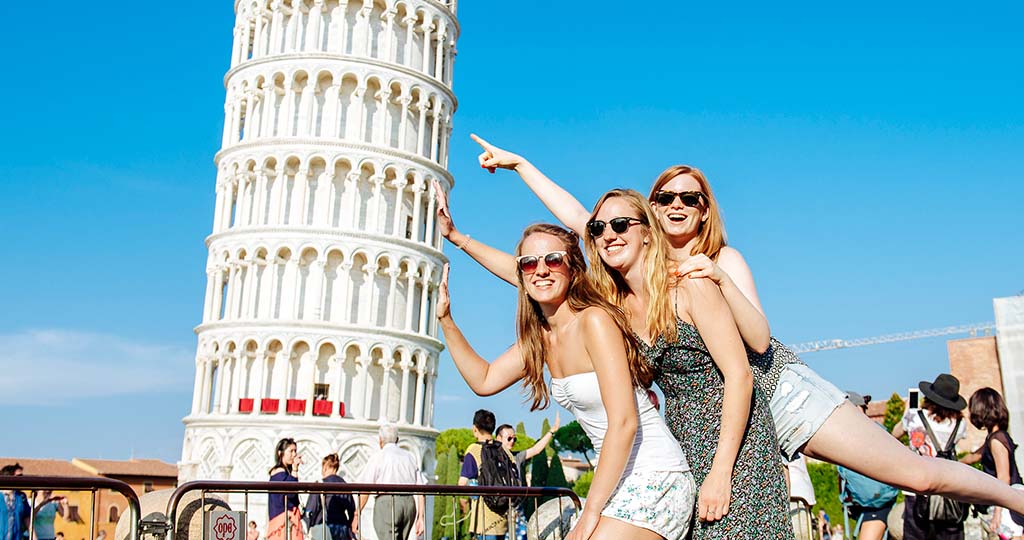 Group of gals at The Leaning Tower of Pisa