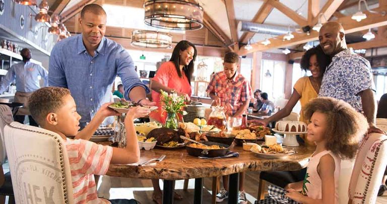 Your Thanksgiving Foodie Guide for <em>Walt Disney World</em><sup>&reg;</sup> Resort