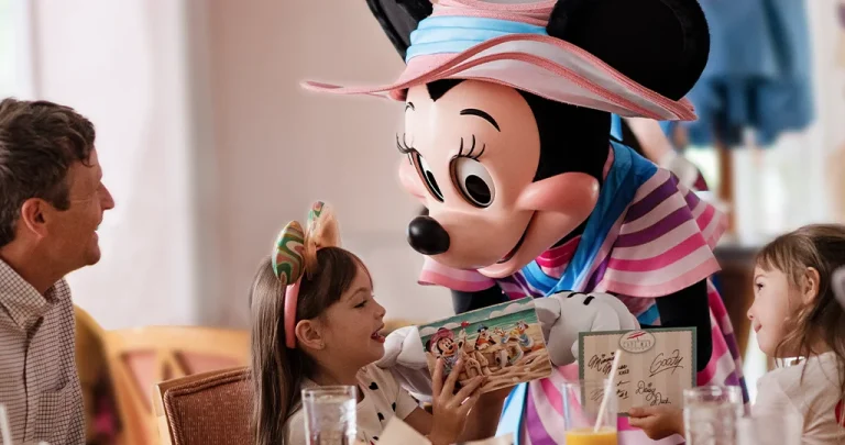 Why Disney Foodies Need the Disney<sup>&reg;</sup> Visa<sup>&reg;</sup> Credit Card