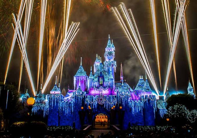 Top Fireworks Views At The Disneyland® Resort | Disney Rewards