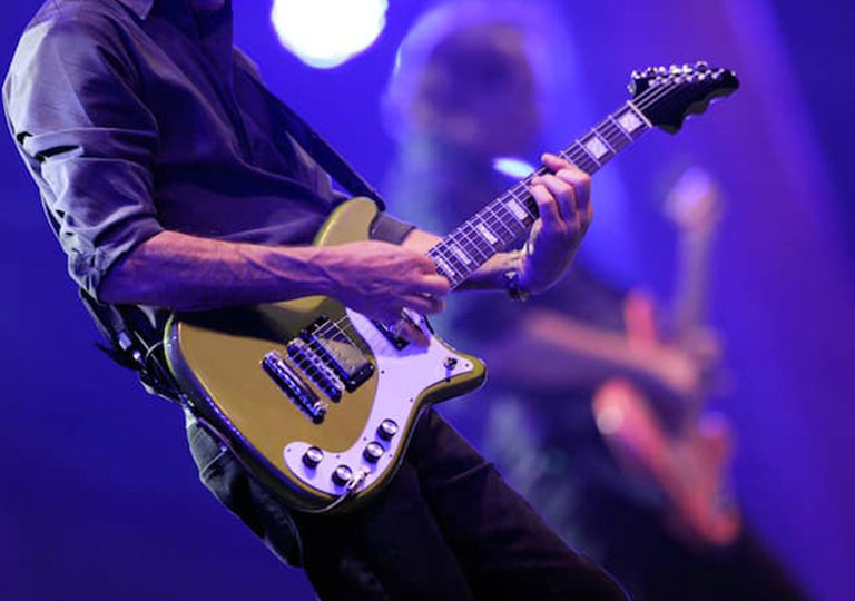 Guitar 