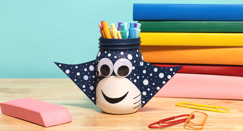 Finding Nemo-Inspired Mr. Ray Pen Holder