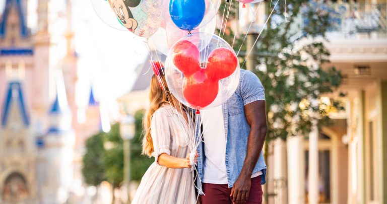 8 Tips for Getting the Most out of Your <em>Walt Disney World</em><sup>&reg;</sup> Resort Honeymoon Registry & Stay