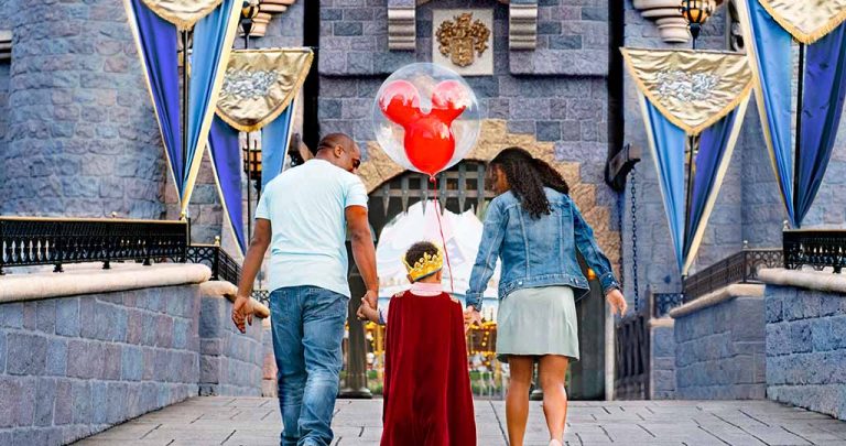 10 Reasons to Get the Disney<sup>&reg;</sup> Premier Visa<sup>&reg;</sup> Card