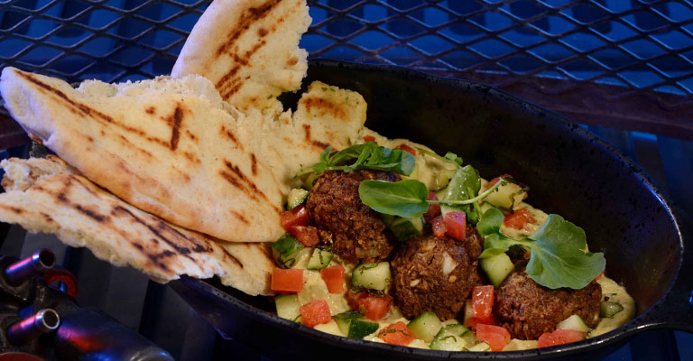 Felucian Kefta & Hummus Garden Spread