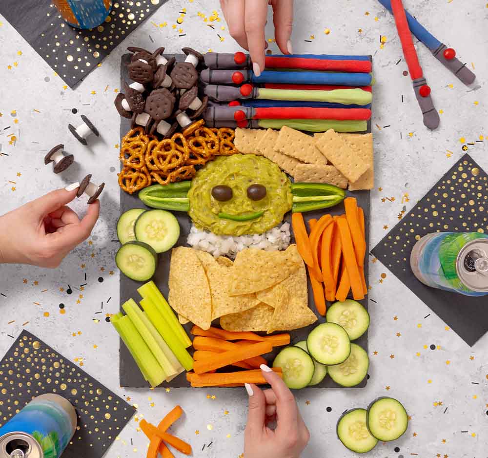 Grogu Guacamole Board