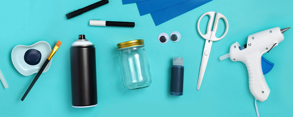 Finding Nemo-Inspired Mr. Ray Pen Holder materials