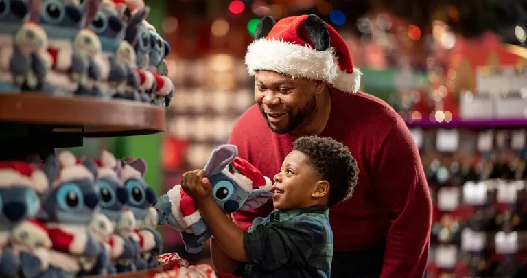 Four Ways to Turn Your Holiday Spending into Disney Delights