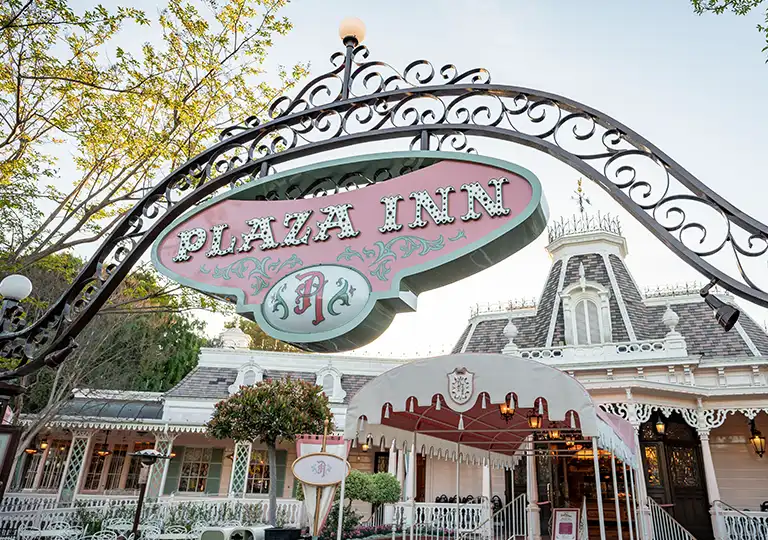 Plaza Inn entrance